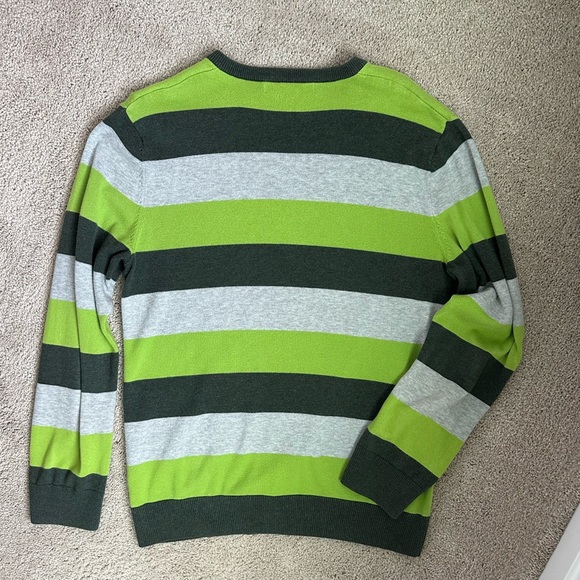 Old Navy men’s v neck sweater, size medium - Picture 5 of 5